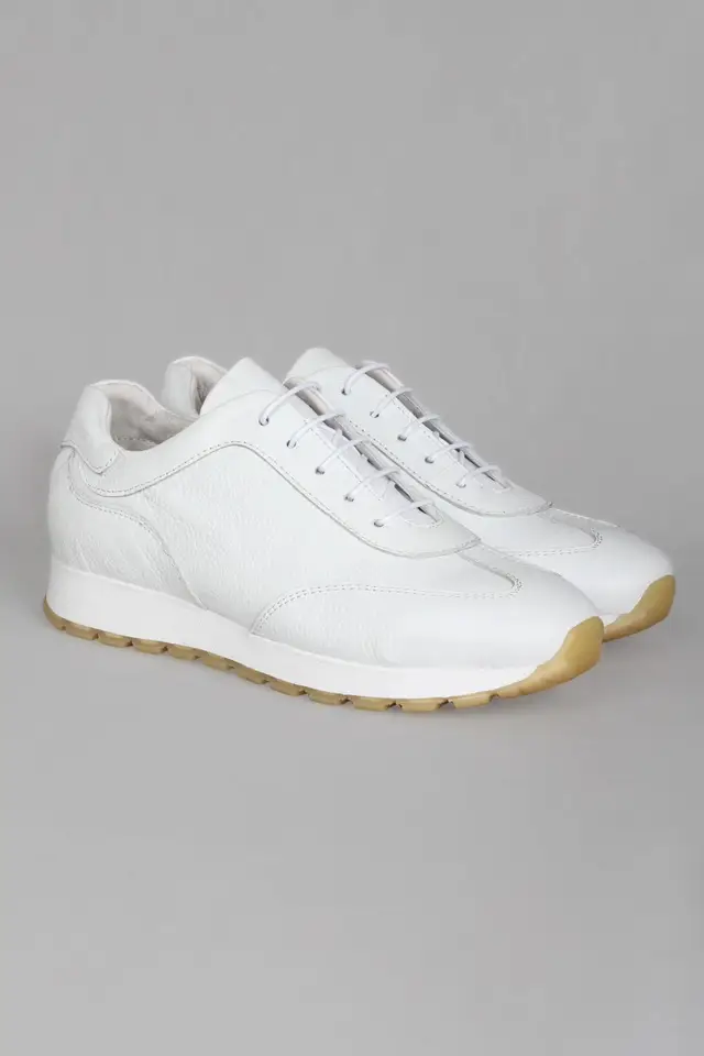 tennis shoes with high arch support