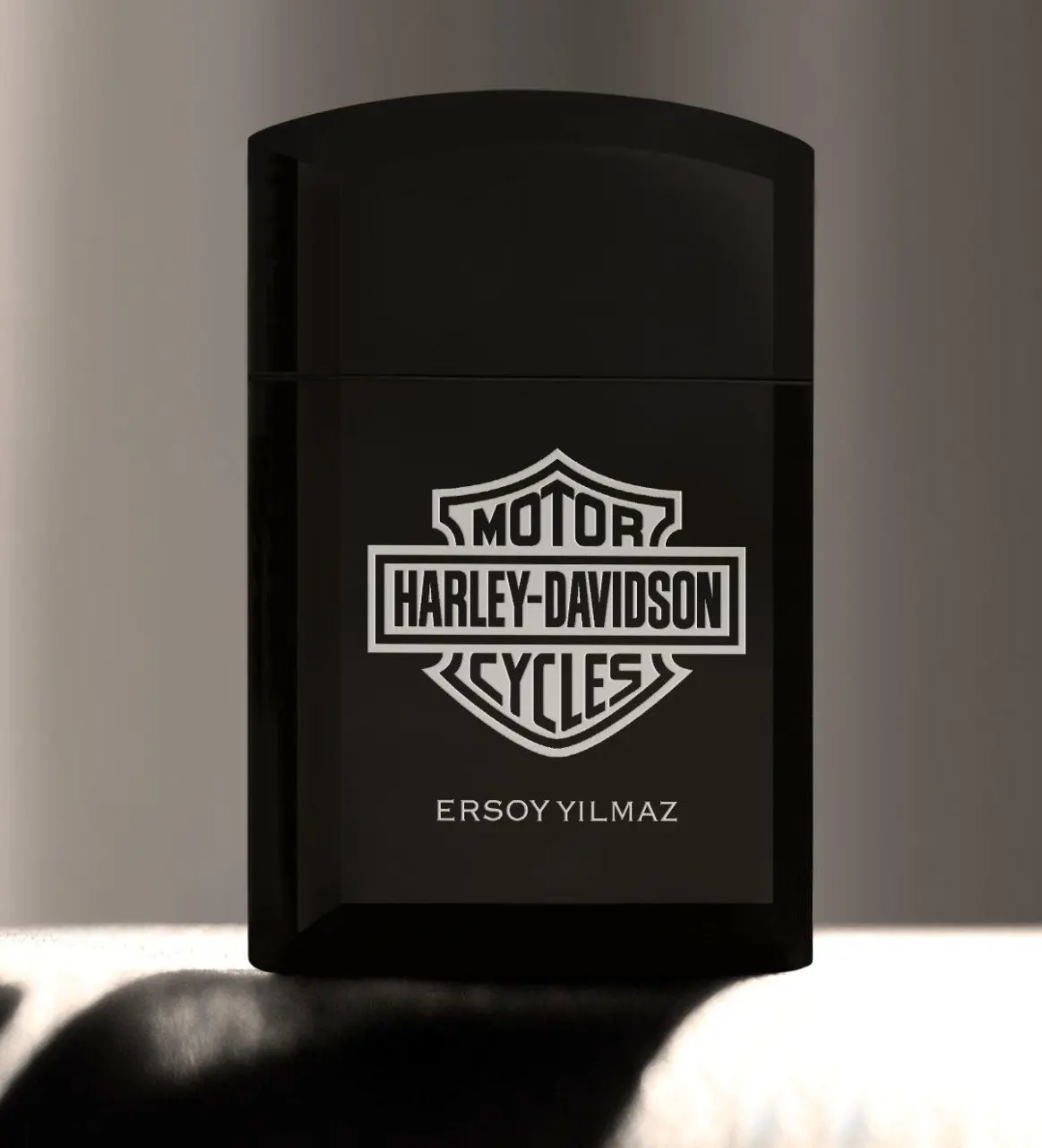 

Personalized Harley Davidson Black Metal Cigarette Lighter-1