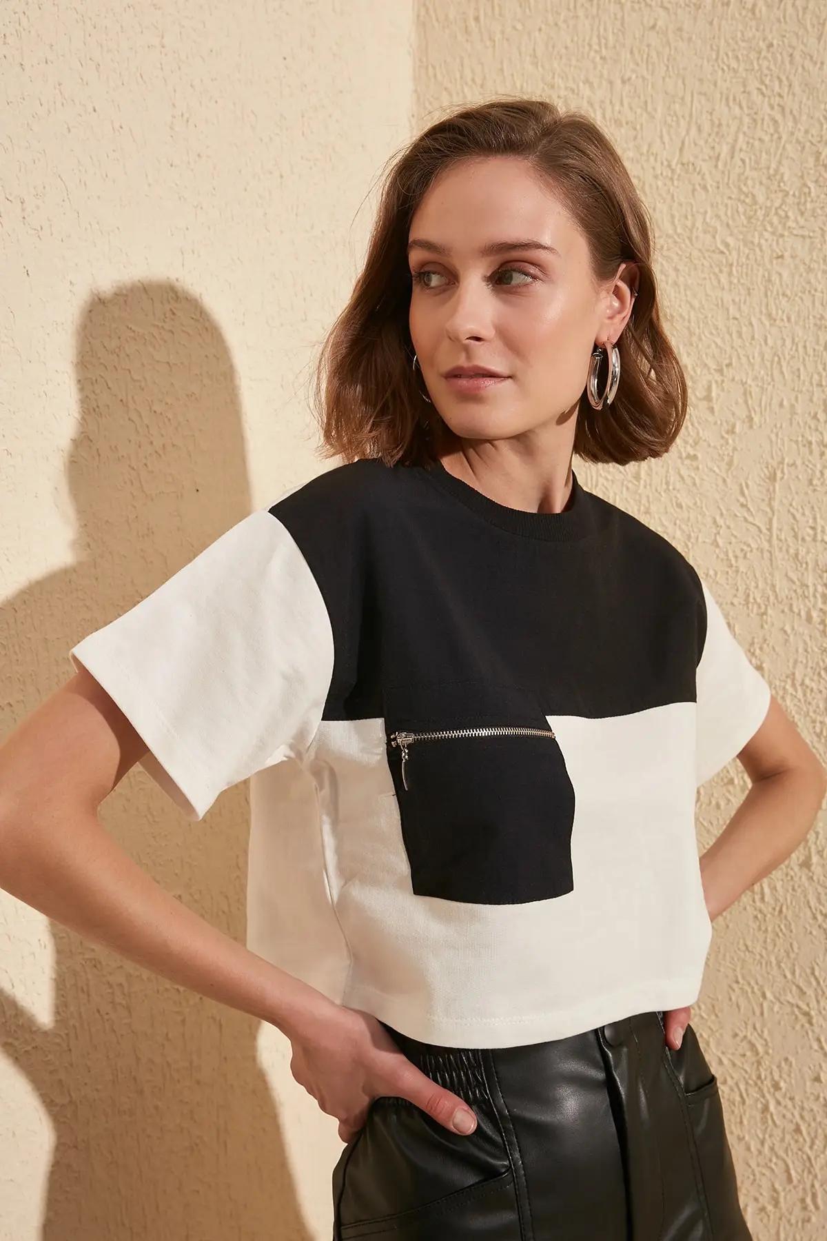 

Trendyol With Color Block Crop Knitted Sweatshirt TWOSS20SW0160