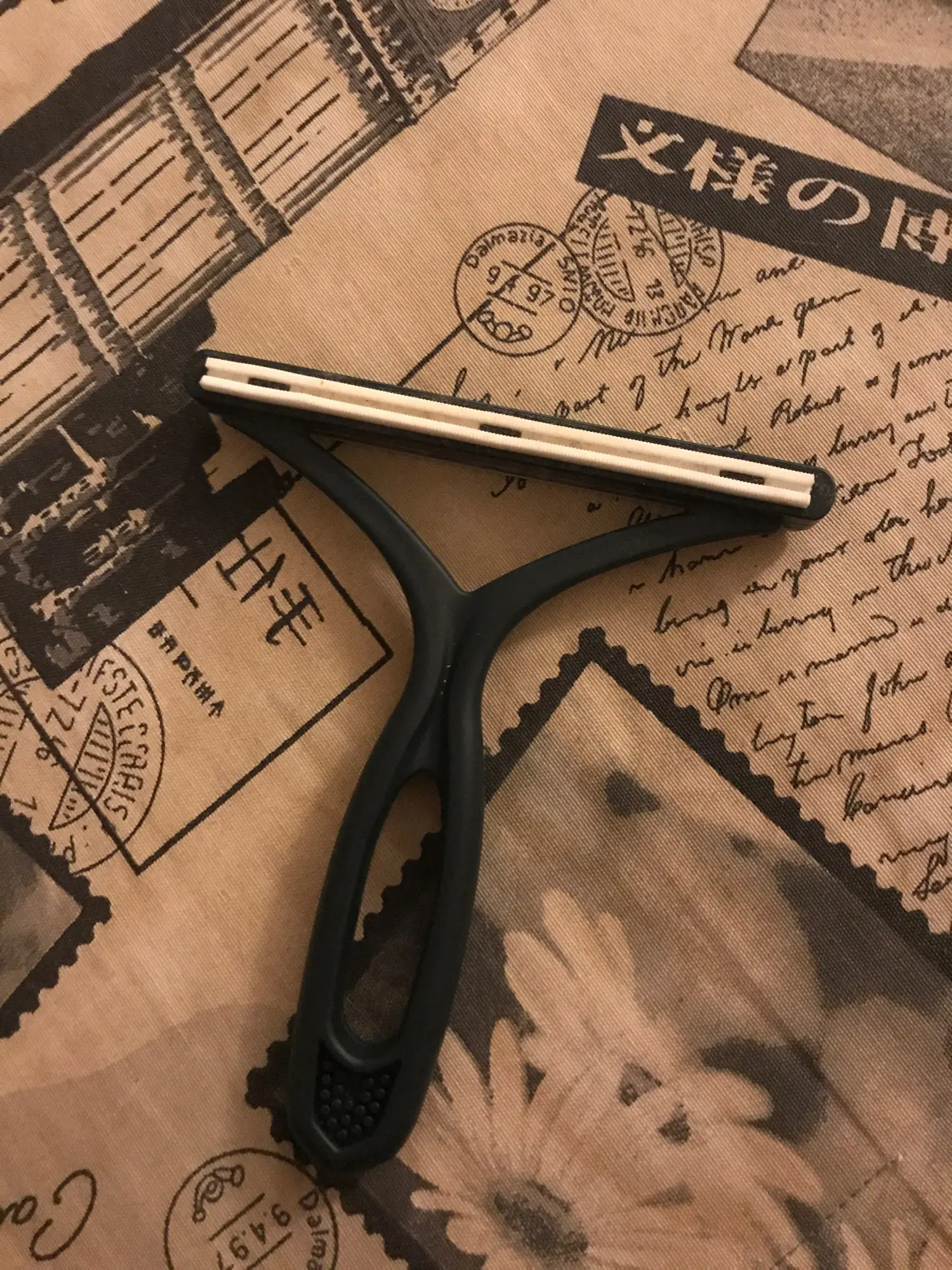 Attachment image review on Pet brush - Pet Hair Remover
