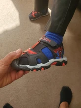 Sandalias de Spider-Man para niños, zapatos antideslizantes de playa, a la moda, para niños y niñas