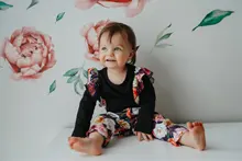 Conjunto de ropa para niñas pequeñas, Tops de manga larga con letras para recién nacidos, pantalones informales con estampado, diadema, trajes para niños pequeños