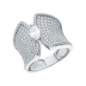 

Silver ring with cubic zirconia sunlight sample 925
