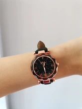 Reloj de pulsera informal de cuero para mujer, de cuarzo, con cielo estrellado, femenino