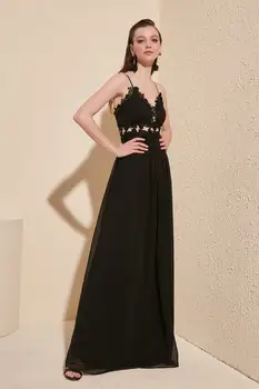 

Trendyol Accessory Detailed Evening & Prom Gown TPRSS20AE0077