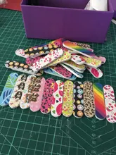Más de 50 unids/lote Archivo de clavo de Mini tampón para uñas doble-cara estampada portátil pedicura manicura Vijlen uñas papel de lija archivo
