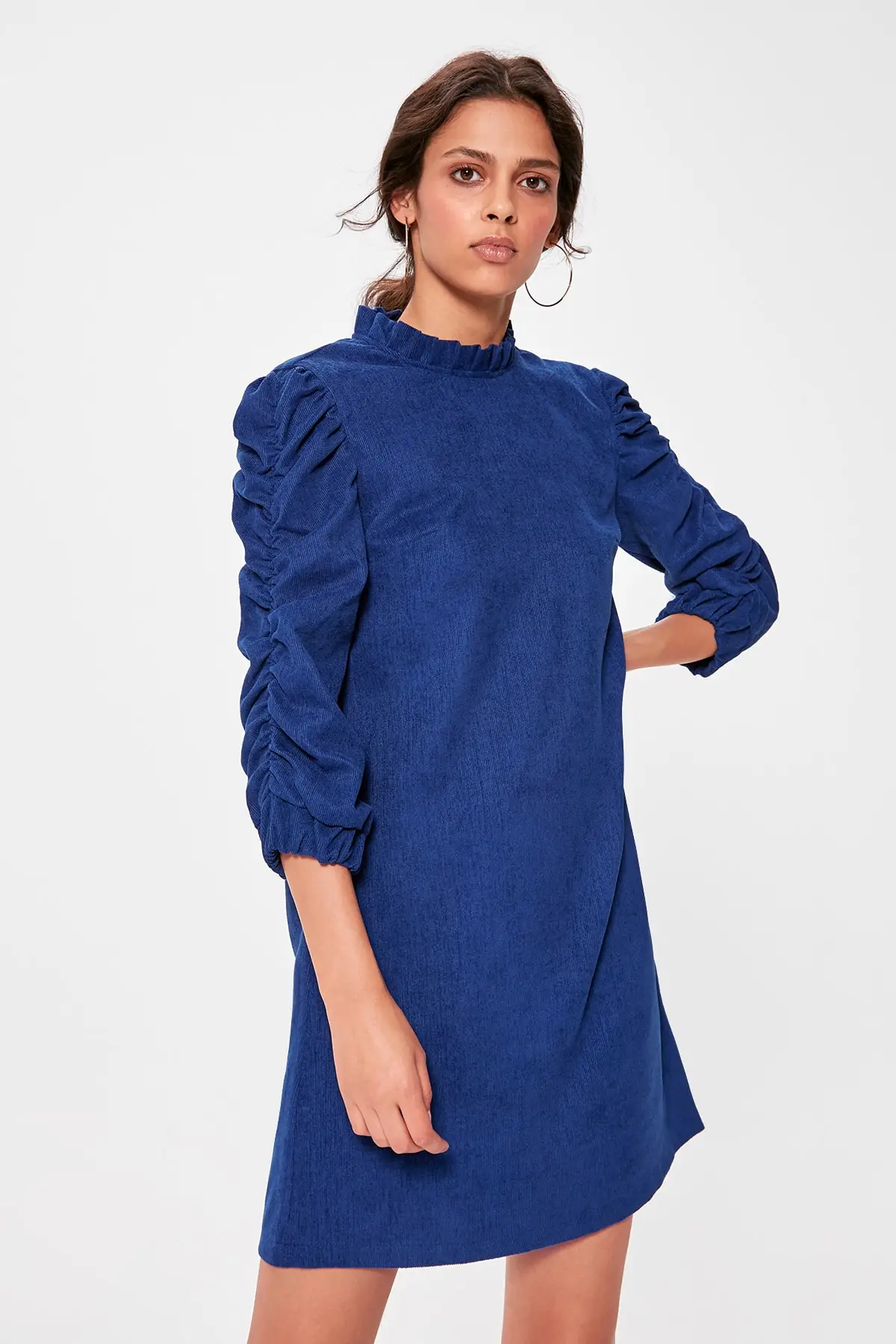 Trendyol Индиго бархат Шир детальное платье TCLAW19AP0136