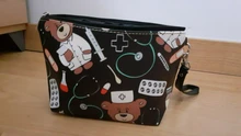 Estuche de maquillaje grande e informal para mujer, bolsa de maquillaje con estampado 3D de enfermera de dibujos animados, de viaje, a la moda, de cuero Pu