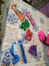 Caliente 1cm hebilla de seguridad gatito Corbata con Bell polvo de Color Gatos Perros mascotas Nylon perro ajustable brillo Collar