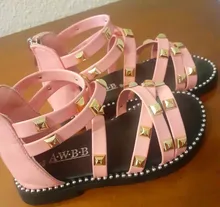 Sandalias de verano de 2021 los niños gladiador sandalias romanas remaches clásico playa zapatos con cremallera de cuero suave cómodo 21-36