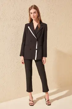 

Trendyol Black With Color Block Jacket TWOAW20CE0231