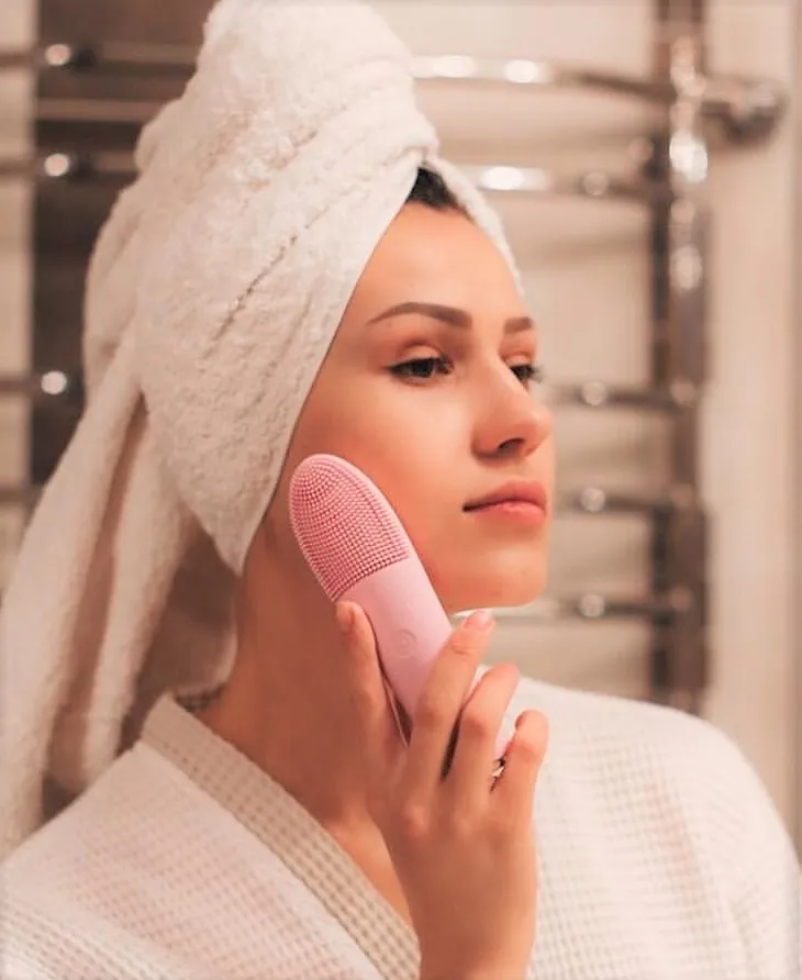 Ультразвуковая влагозащитная щетка для лица MARASIL DUA-FIT Silicone Face Cleansing Brush Facial Cleanser Pore
