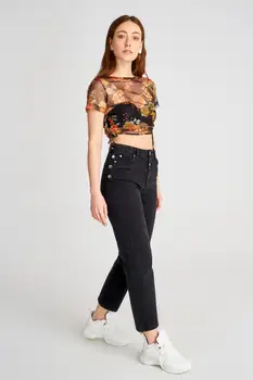 

Trendyol Button Detail High Bel Straight Jeans TWOSS20JE0401