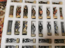 Juego de ajedrez con temática de lucha de Caballeros de la mediana edad, juego de ajedrez portátil de inteligencia de viaje, juego de ajedrez de lujo