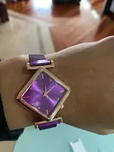 Relojes de pulsera de lujo para mujer, pulsera de cuarzo con correa de esfera cuadrada magnética púrpura Simple