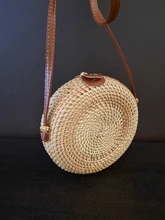 Gusure-Bolso de mimbre tejido para mujer, bandoleras cruzadas hechas a mano de verano para la playa, pequeñas, de hombro redondo de paja