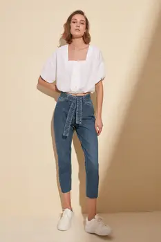 

Trendyol Lacing High Detailed Bel Mom Jeans TWOSS20JE0130