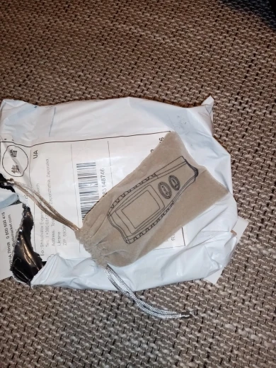 Отзыв о товаре Тестер толщины покраски Yunombo YNB-100, Цифровой измеритель толщины покраски автомобиля с руководством на русском и английском языке от пользователя J***n