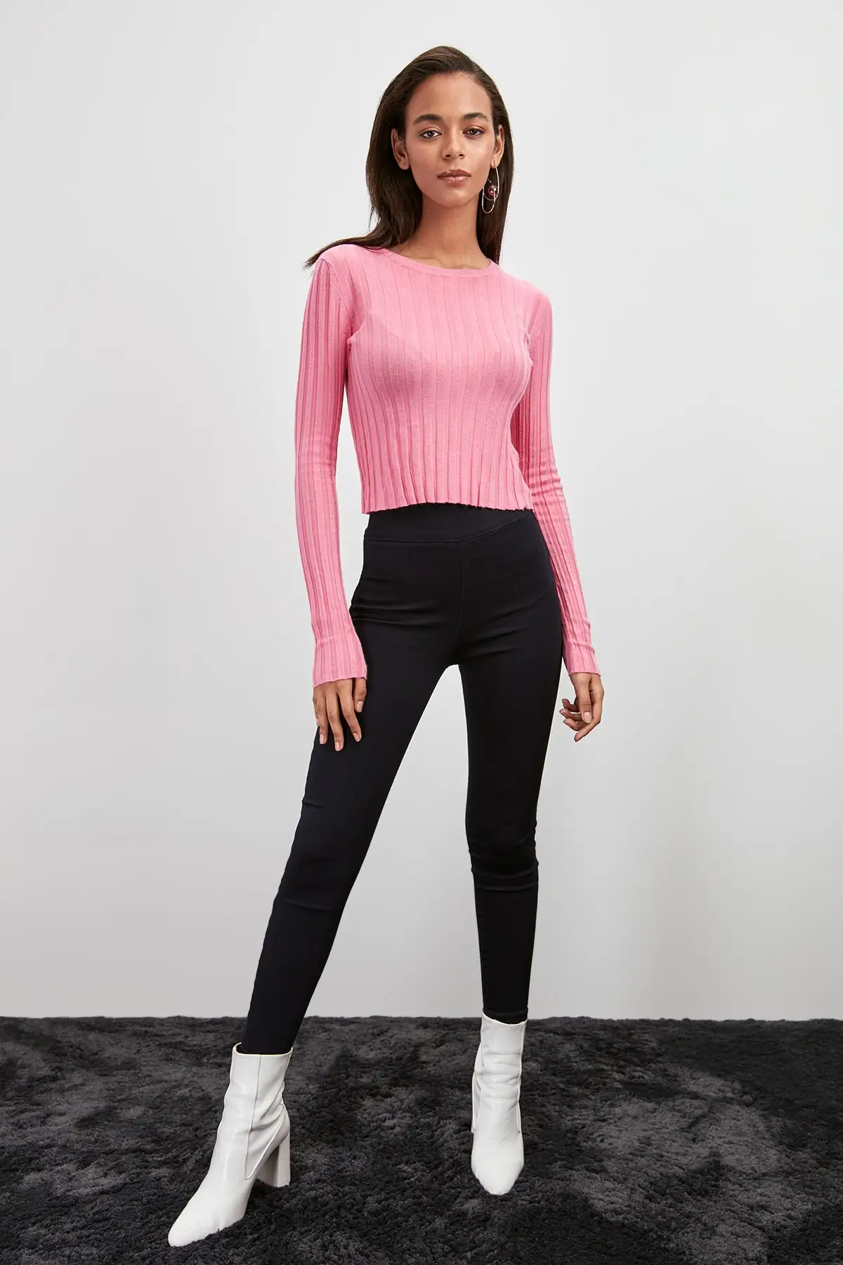Trendyol Beli эластичные джинсы с высокой талией TWOAW20JE0333