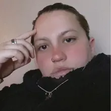Y***s