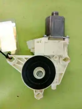 

A2048200242 WINDOW MOTOR FRONT RIGHT MERCEDES C CLASS (W204) LIM.