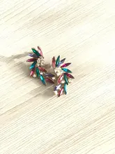 LUBOV-pendientes de tuerca con alas de colores para mujer, 3 estilos, piedra de cristal acrílico, Piercing, joyas de boda de última moda, regalo de Navidad