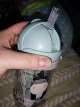 Botella de paja de agua potable con dibujos de animales para niños, Bola de gravedad, taza de bebé con correa para el hombro
