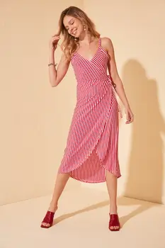 

Trendyol Kruveze Striped Dress TWOSS20EL1414