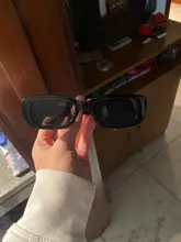 Gafas de sol de estilo Retro para hombre y mujer, anteojos de sol femeninos de estilo Retro para senderismo, elegantes y pequeños, rectangulares, con protección UV 2021, color negro, 400