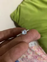 De alta calidad de Color de plata diamantes de imitación incrustaciones anillos para mujer anillo de boda regalo compromiso para mujeres envío gratuito