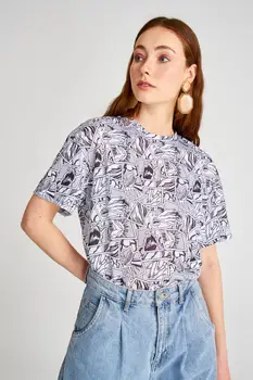 

Trendyol Printed Boyfriend Knitted T-Shirt TWOSS20TS1182