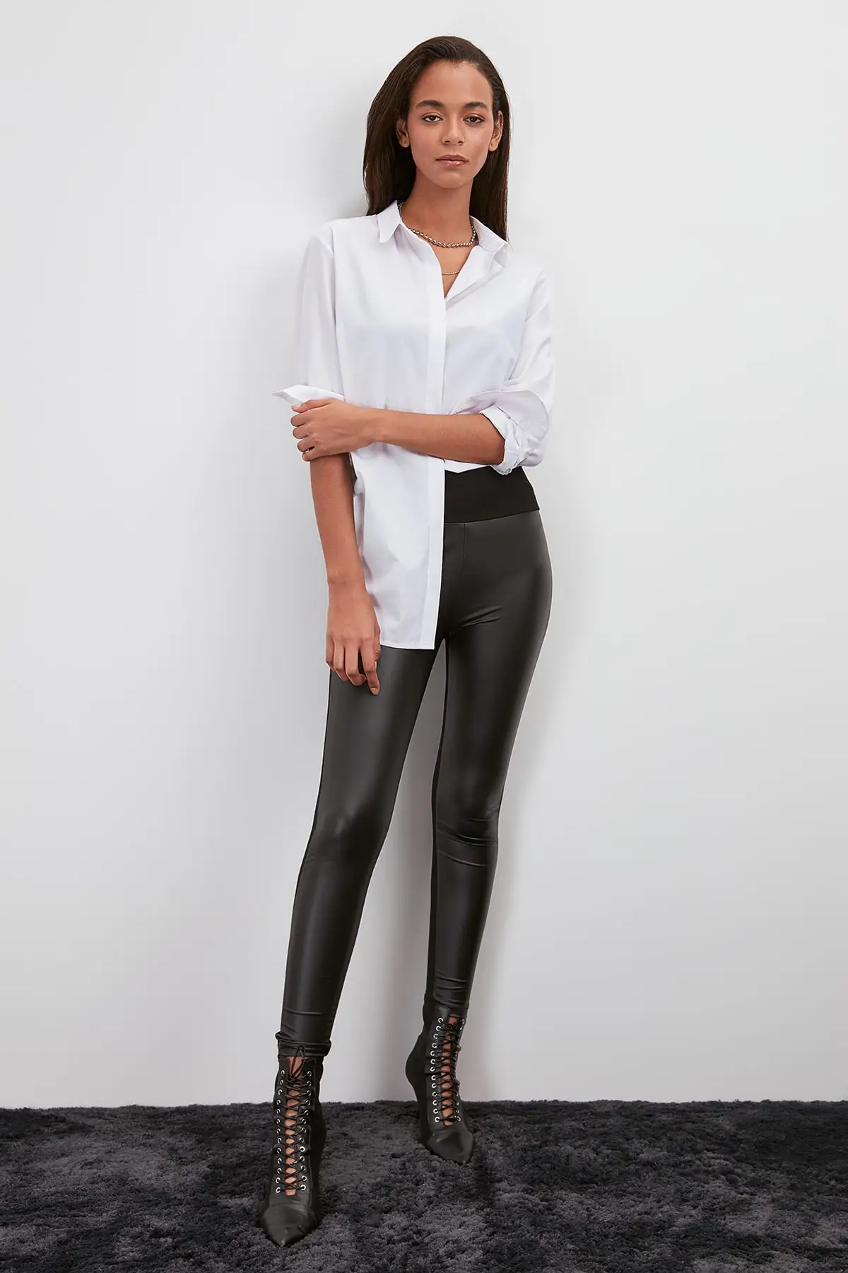Trendyol трикотажные леггинсы из искусственной кожи TWOAW20TA0089 | Женская одежда