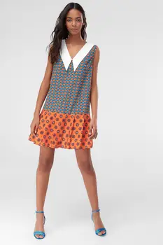 

Trendyol Pleated Collar Detail Dress TWOSS20EL2795