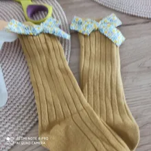Calcetines con lazo Floral para niñas pequeñas, medias largas de algodón suave hasta la rodilla para bebés, Estilo Princesa a rayas para niños de 0 a 5 años