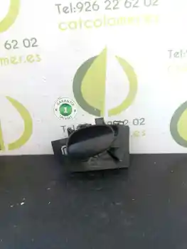 

6661475 handle Inner Front Right Peugeot 206 Saloon 1.6 16v Cat