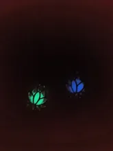 Colgante con forma de flor de loto para mujer, luminoso, luminoso, Luna oscura, collar para mujer, Yoga, oración, joyería de budismo