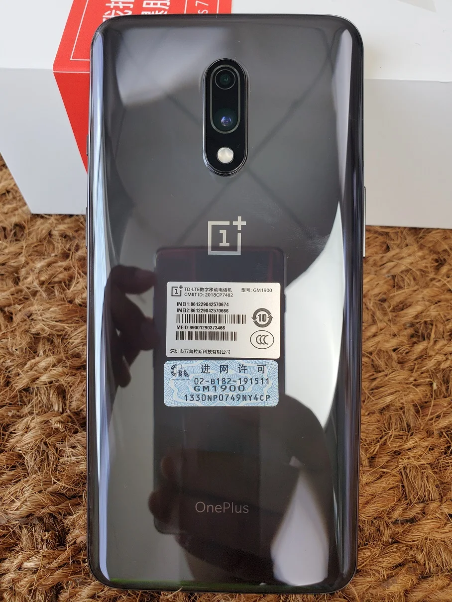 Мобильный телефон с глобальной ПЗУ OnePlus 7 6,41 дюймов 8 ГБ+ 256 ГБ Восьмиядерный процессор Snapdragon 855 Android 9,0 3700 МП мАч NFC