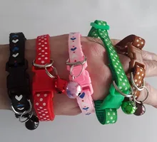 Collar de policarbonato para perros, hebillas ajustables con campana, correa para el cuello, suministros para mascotas, accesorios para perros pequeños, Chihuahua, Bulldogs, 1 unidad