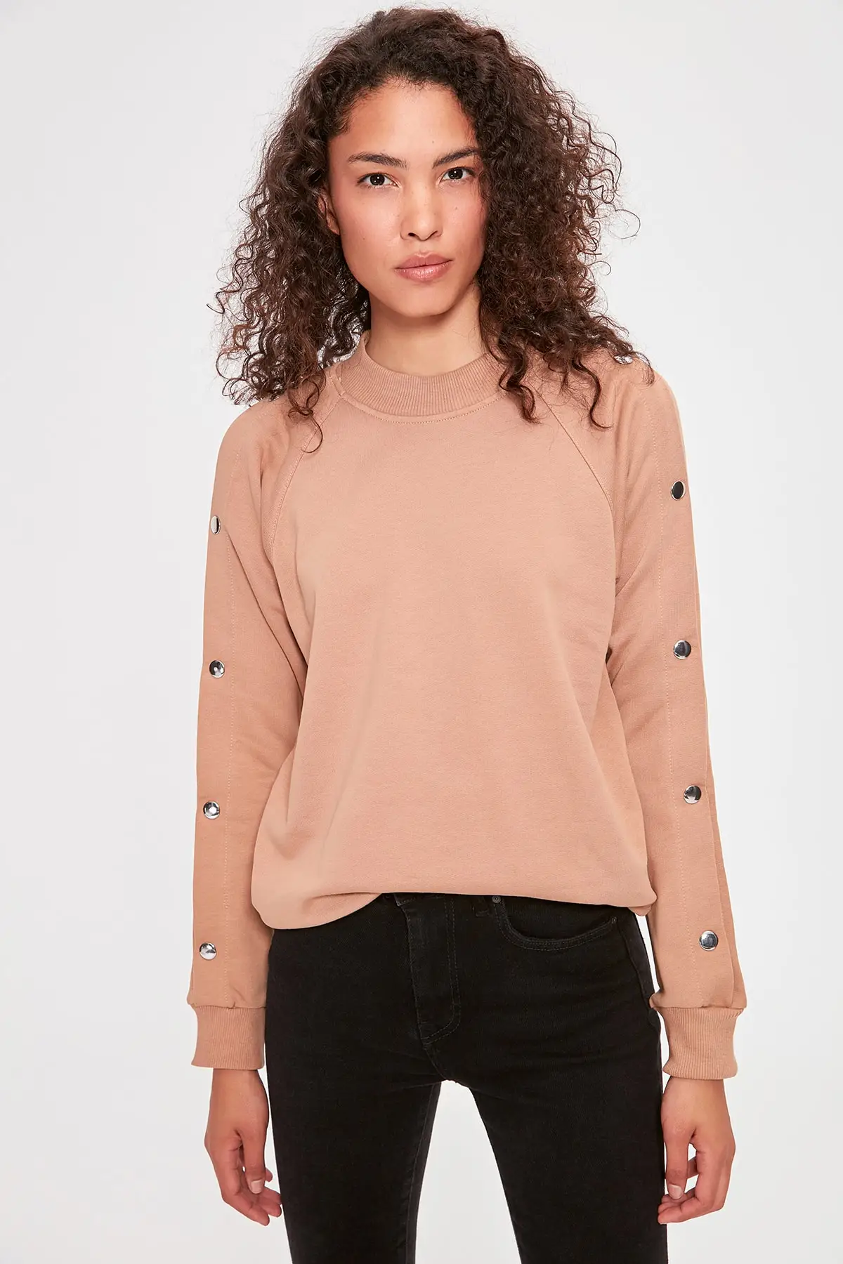 

Trendyol Camel Studs Detailed Basic Knitted Sweatshirt TWOAW20SW0192