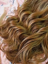 AISI QUEENS corto marrón peluca pelucas sintéticas con flequillo para las mujeres púrpura de la onda de agua Natural Bob pelucas resistente al calor falso pelo