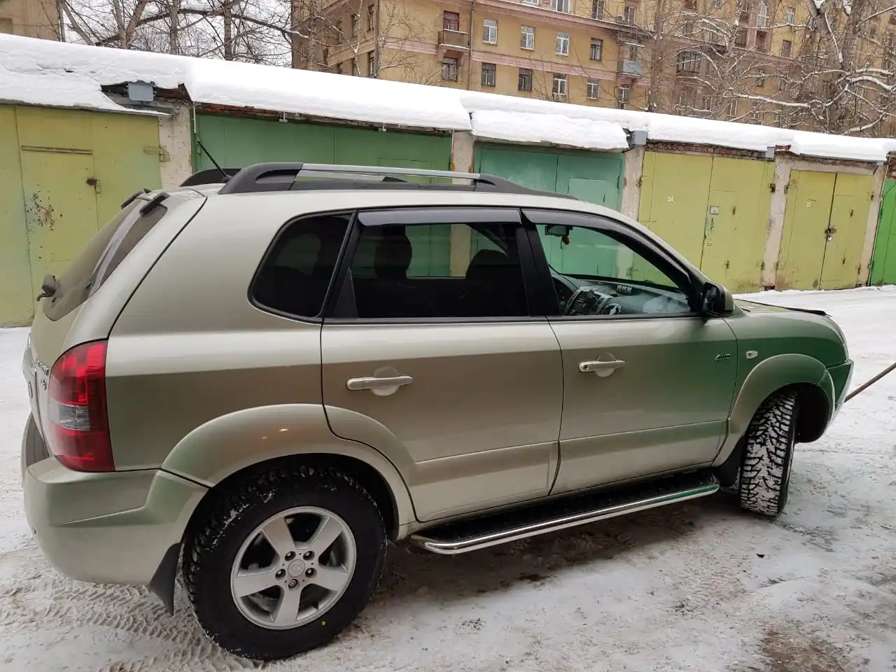 Пороги для Hyundai Tucson 1 2004-2009 подножки из нержавеющей стали с креплениями