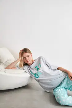 

Trendyol Mottolu Knitted Pajamas Set THMAW21PT0145