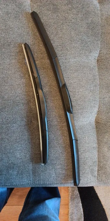 Отзыв о товаре Щетка стеклоочистителя автомобильная универсальная U-образная, 14 дюймов, 16 дюймов, 17 дюймов, 18 дюймов, 19 дюймов, 20 дюймов, 21 дюйм, 22 дюйма, 24 дюйма, 26 дюймов от пользователя A***v