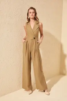 

Trendyol Button Detail Jumpsuit TWOSS20TU0049