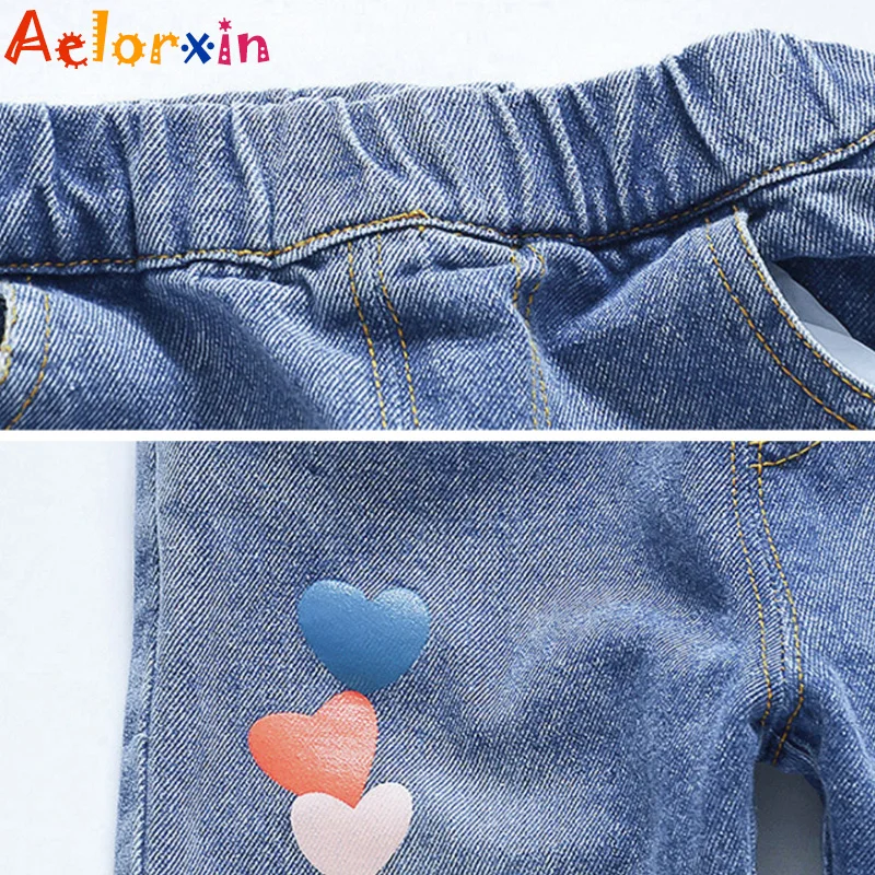 Джинсы для девочек с принтом в виде сердечек штаны шаровары джинсовые Весенне