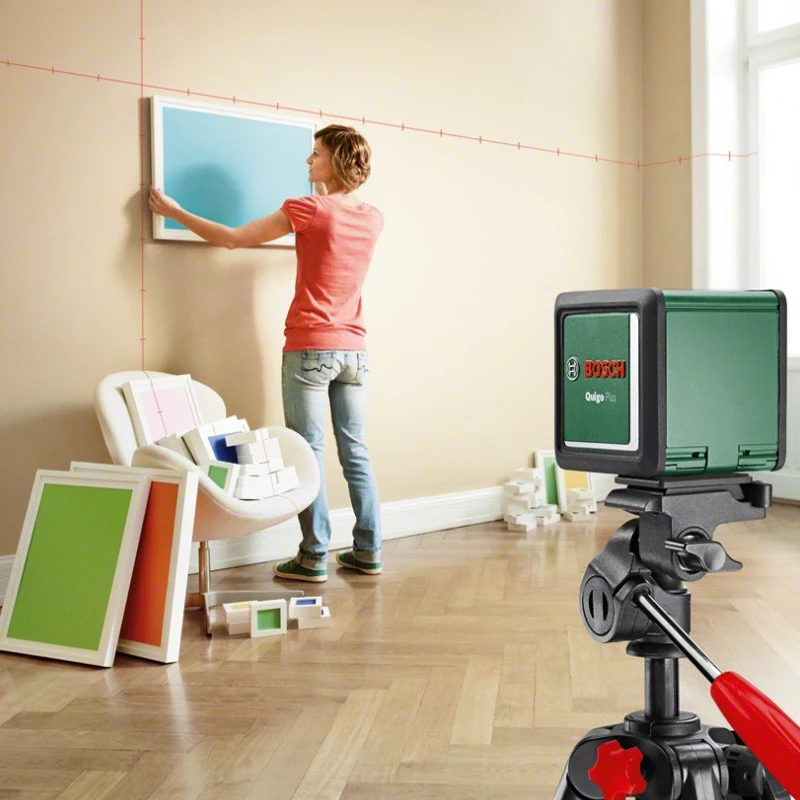 Лазерный уровень Bosch Quigo lll (построение вертикаль, горизонталь, крест, точность измерения 0,8 мм-м)