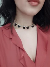 Collar con colgantes de corazón de cereza en cruz de mariposa para mujer, cadena de cristal brillante, Gargantilla, joyería al por mayor