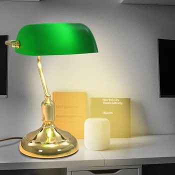 

Lamp for desk banker 40 W green and gold lighting