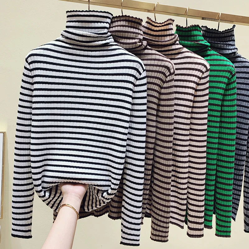 Женский свитер в полоску с высоким воротником | Женская одежда