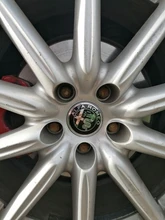 7 Uds Alfa Romeo nuevo logotipo 74mm Hood maletero + dirección distintivo para el volante + 60mm centro de la rueda de emblema de Brera 159 SW de araña de nuevo Giulietta
